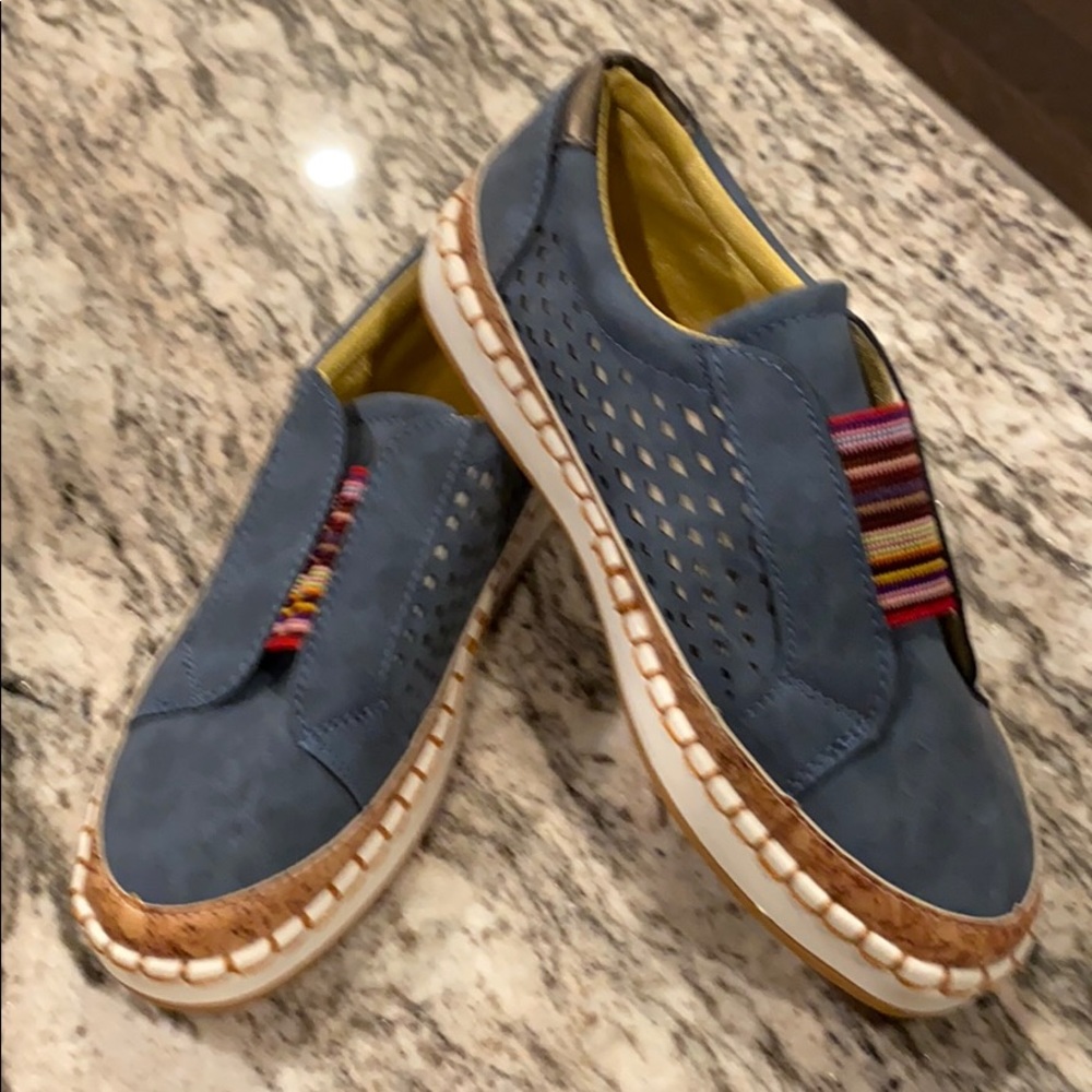 Blue shows